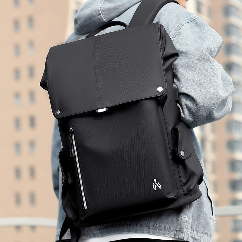 MOCHILA DEPORTIVA CON CIERRE